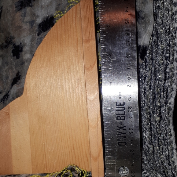 Pine brackets. - Picture 2 of 4